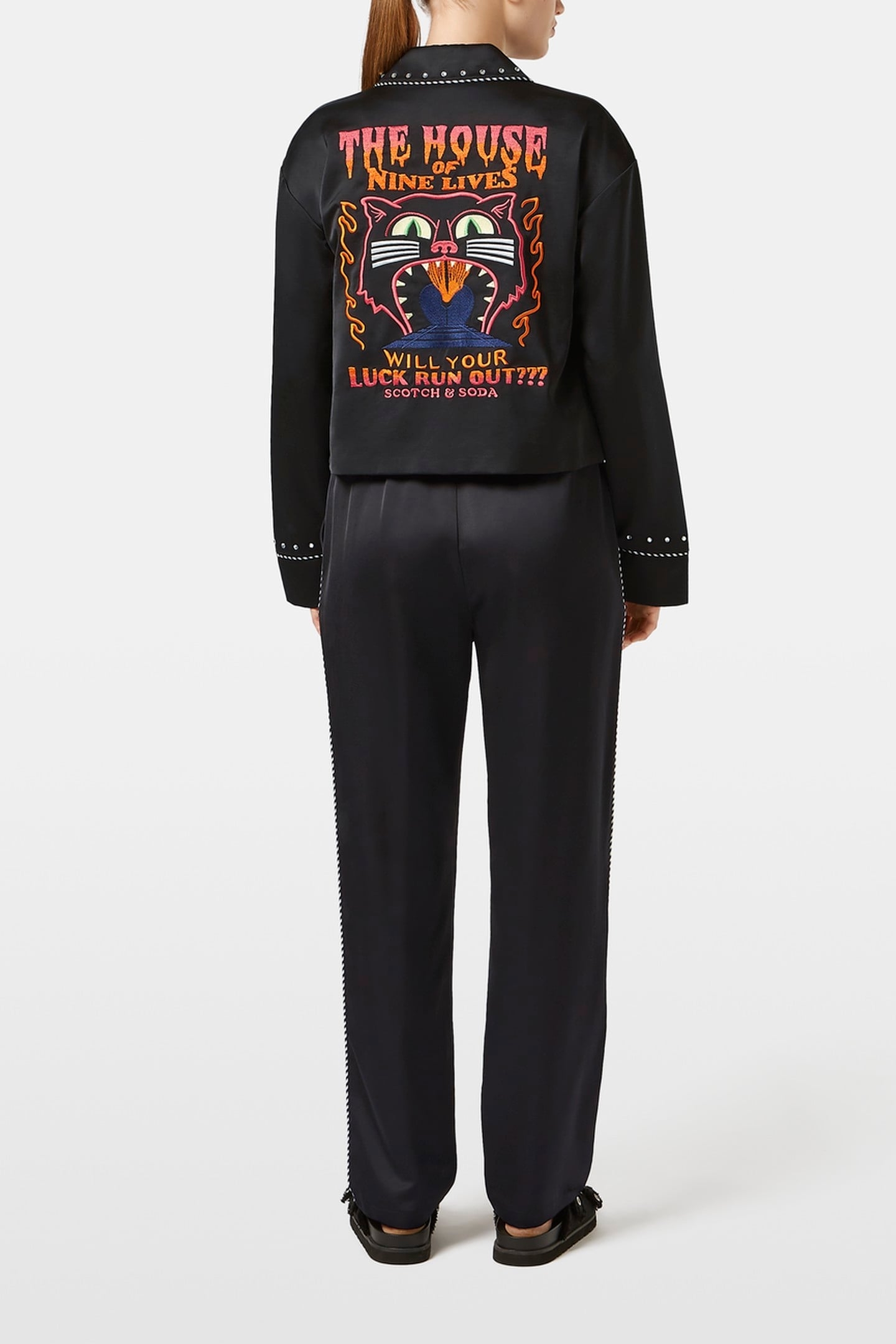 SOUVENIR EMBROIDERY JACKET BLACK 3