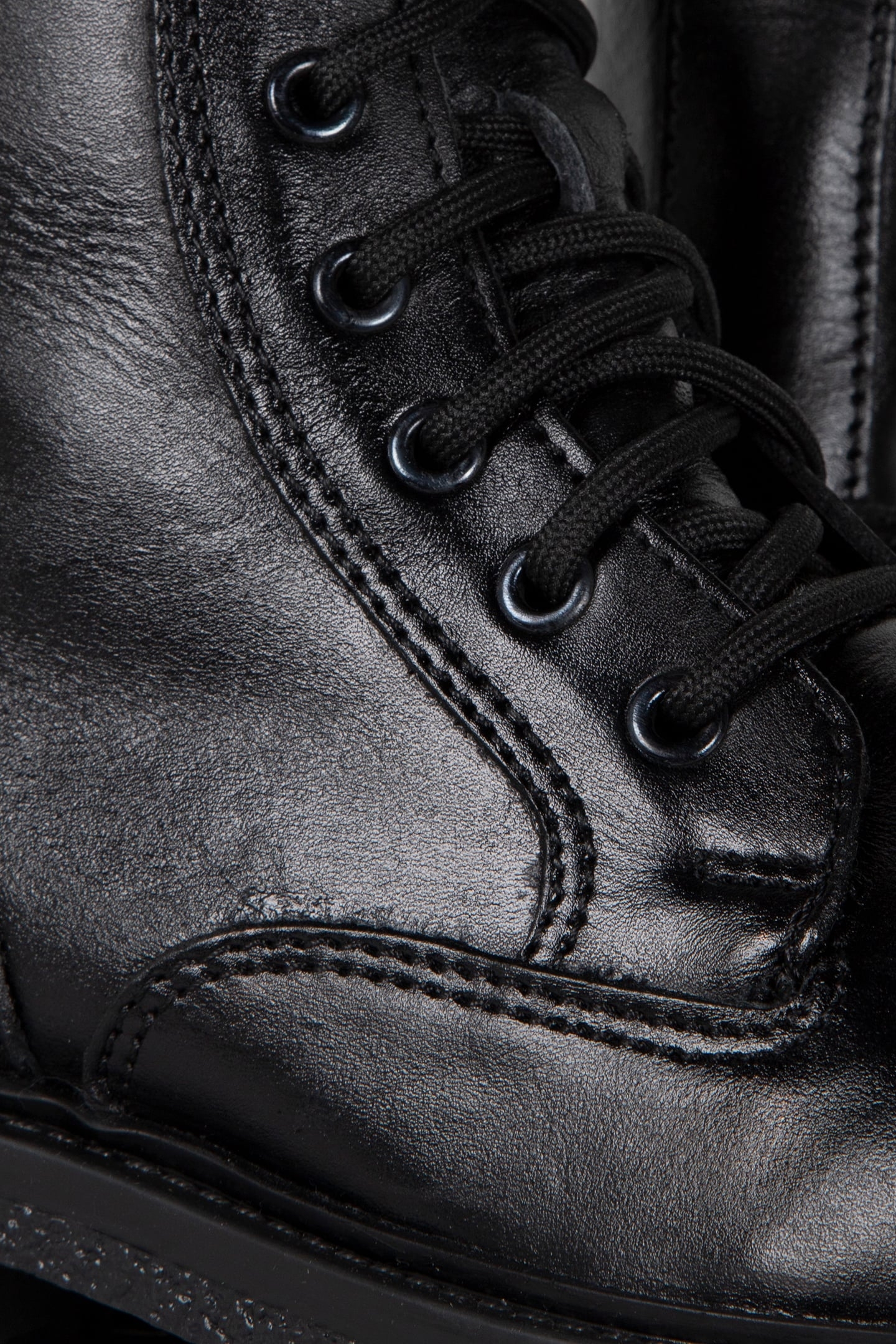 DECHASE – GUZO BLACK WAXY 4