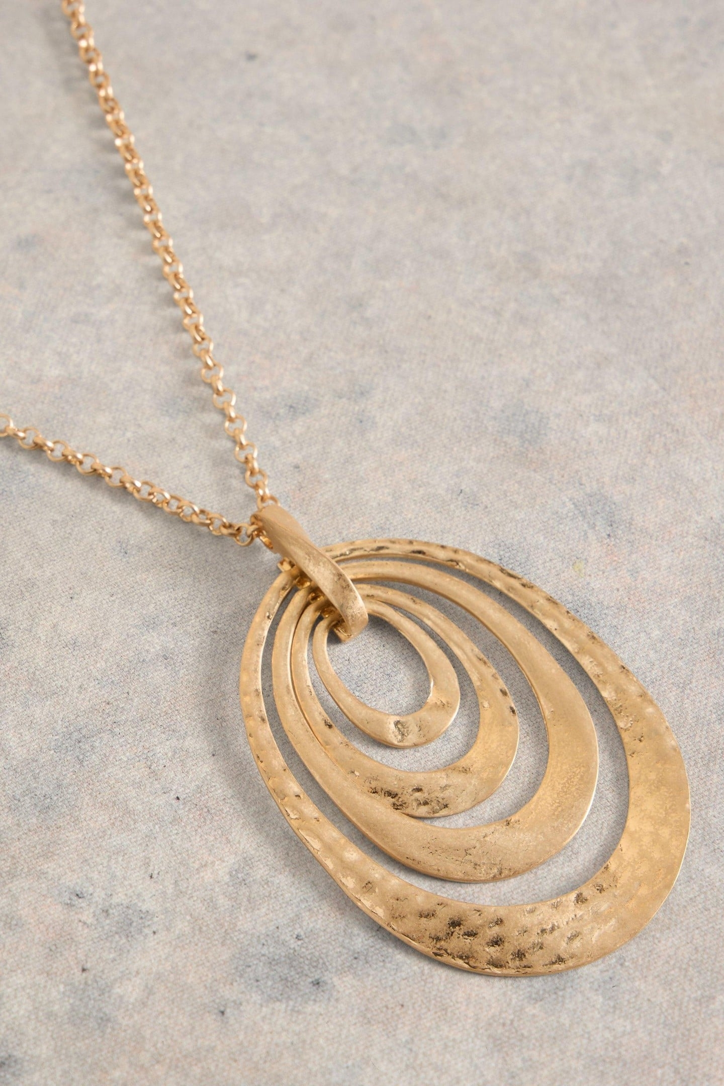 BRYONY TEXTURED NECKLACE GOLD TONE METALLIC 1