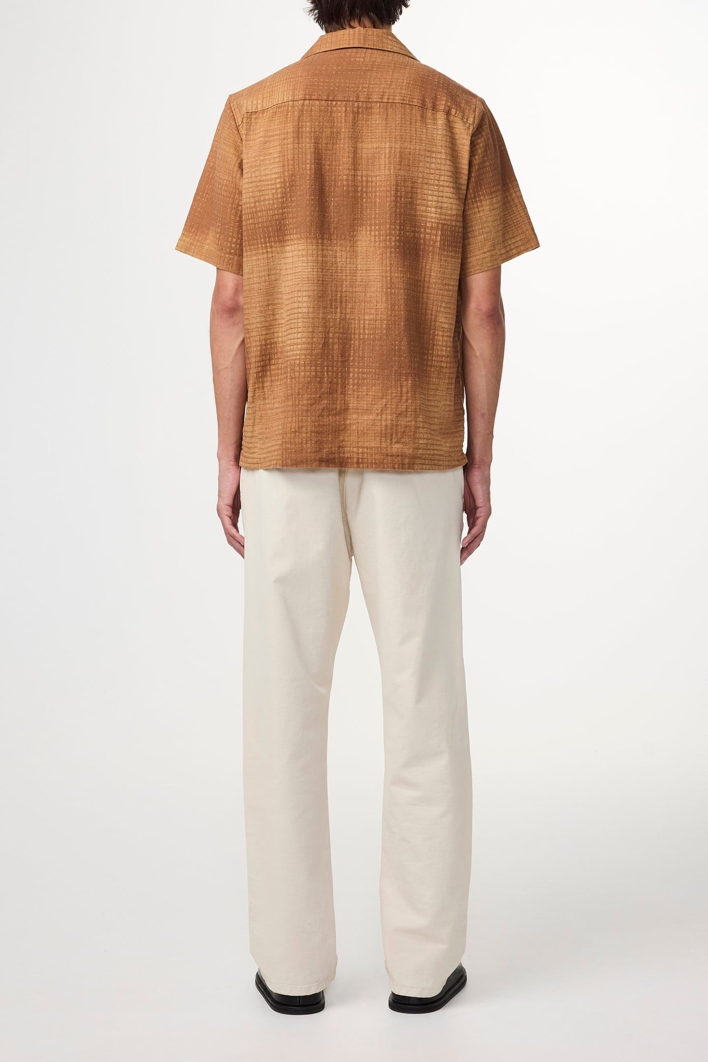 DANIEL SHORT SLEEVE BROWN PRINT 3