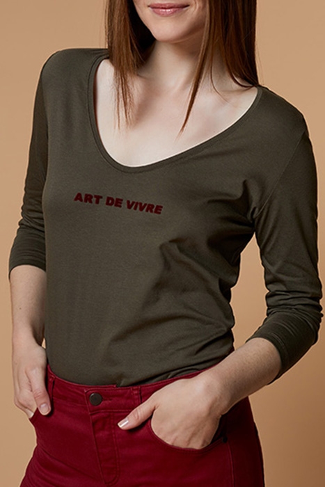 MYTHE - KHAKI T-SHIRT WITH FLOCKED MESSAGE 3