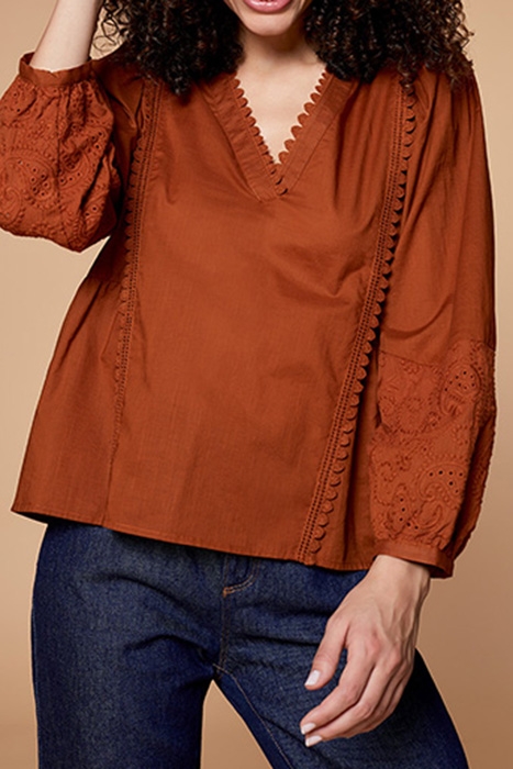 CLOE - CARAMEL BLOUSE WITH EMBROIDERY 1