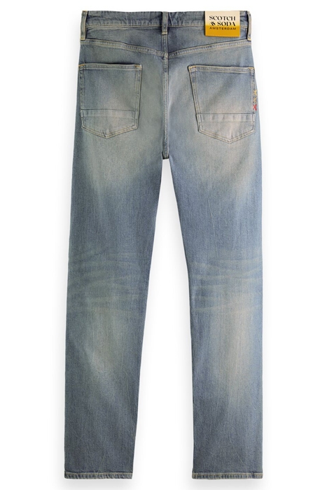SEASONAL ESSENTIALS RALSTON SLIM JEANS — SCRAPE AND MOVE 2