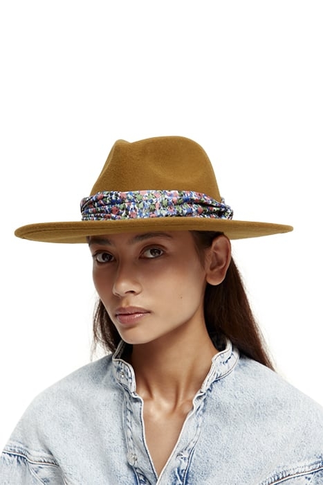 PRINTED SCARF FEDORA HAT CARAMEL 3