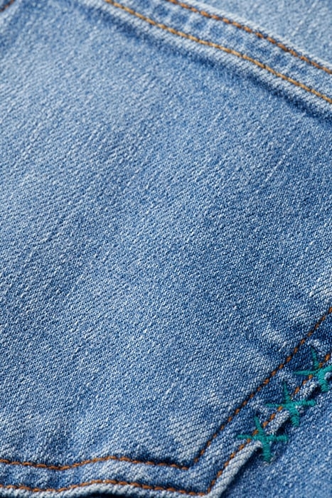 THE TIDE BALLOON JEANS – CLEAR SKIES 8