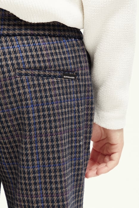 RELAXED SLIM-FIT KNITTED PANTS NIGHT CHECK 8