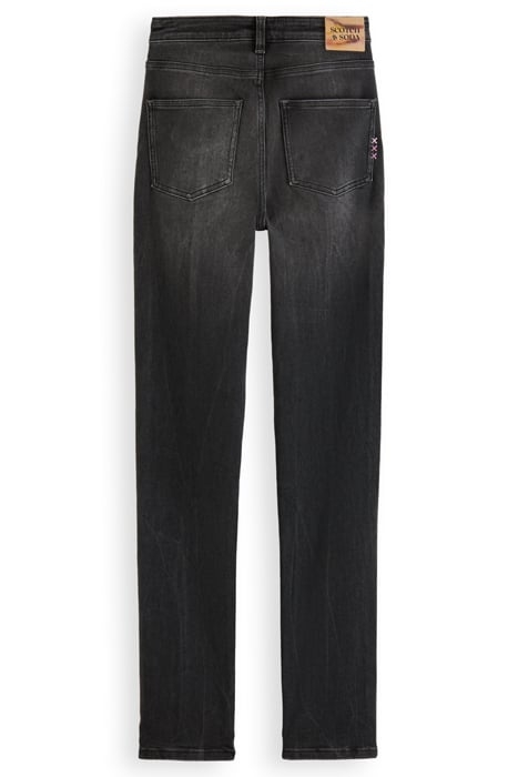 SEASONAL HAUT WITH KICK – HERO BLACK 5