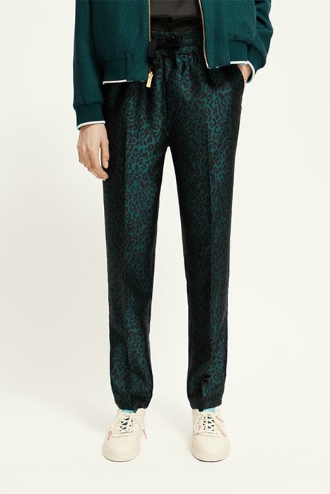 MAIA - MID RISE TAPERED LEG LEOPARD JACQUARD JOGGER CREATURE 1