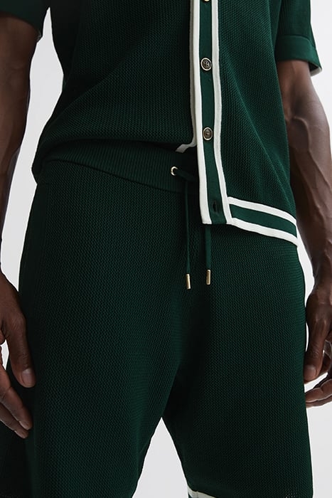 ANDRE-KNIITED SHORTS GREEN 5