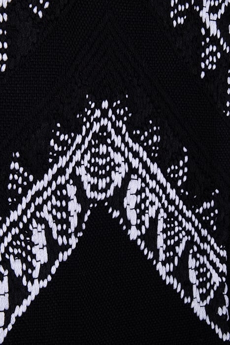 ALISKA BLACK/WHITE 3