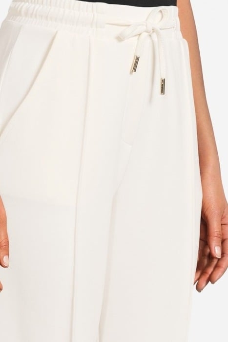 SUITED INTERLOCK PANTS PEARL WHITE 5