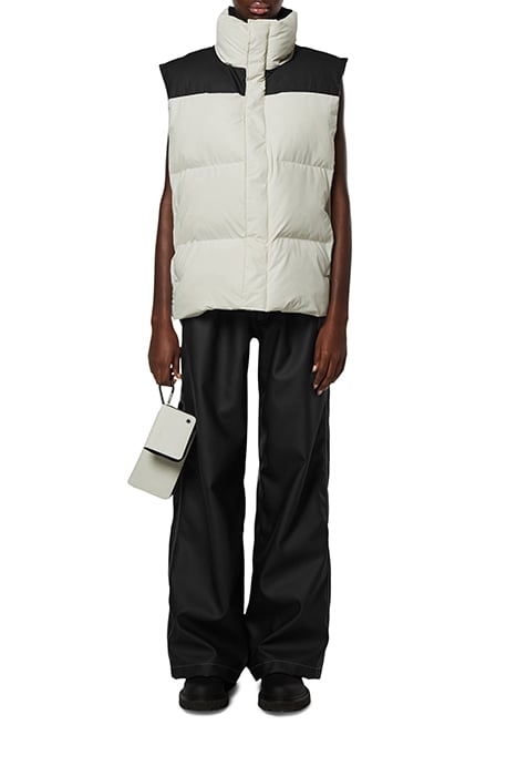 UNISEX BOXY PUFFER VEST PRE BLACK-FOSSIL 2