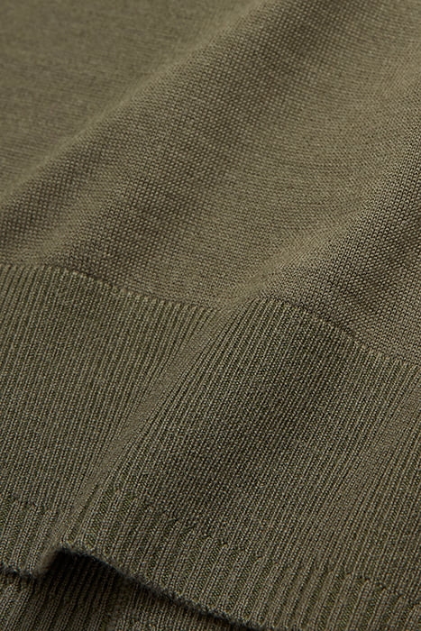 TURTLE NECK PUL WITH COLLAR DETAIL ALGUE 7