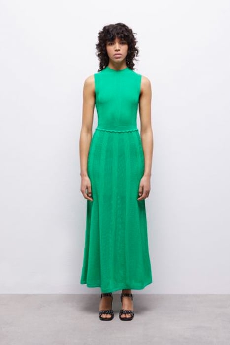 LONG SLEEVELESS DRESS GREEN 1
