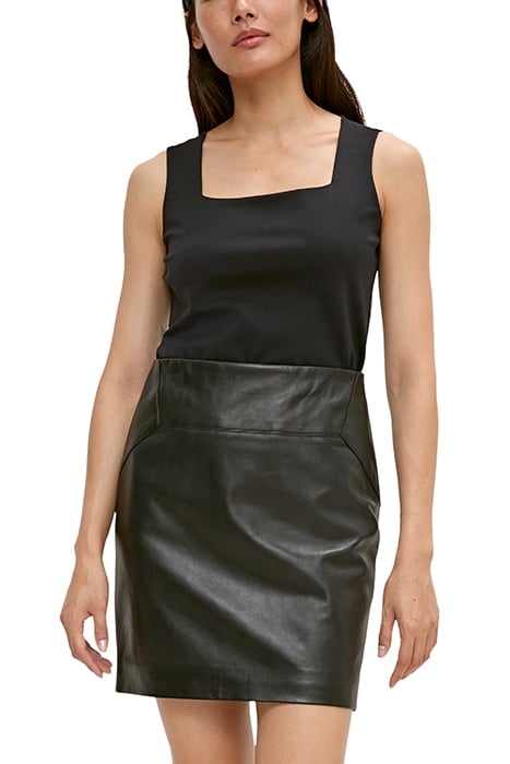 COMMA T-SHIRTS BLACK 1