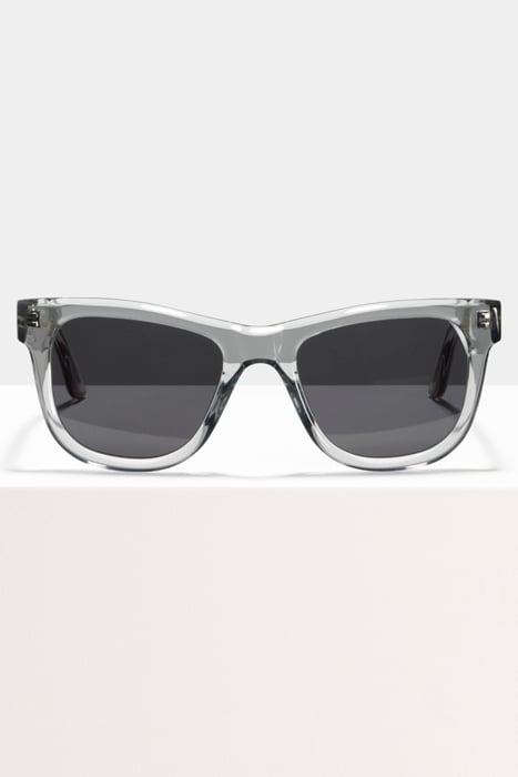 JACK-LARGE-SMOKE-SUN 1