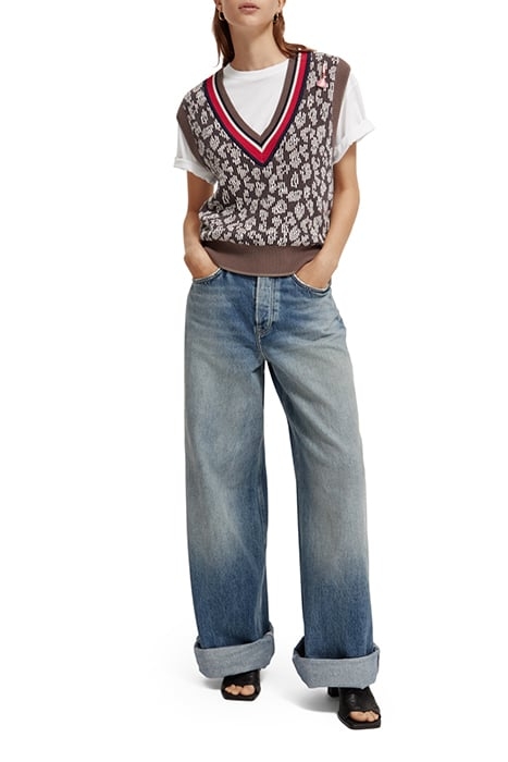 ANIMAL JACQUARD KNITTED SPENCER TAUPE 3