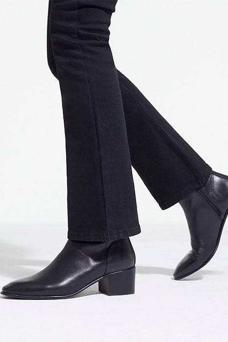 BOTTINES EN CUIR AVEC ZIP BLACK 3