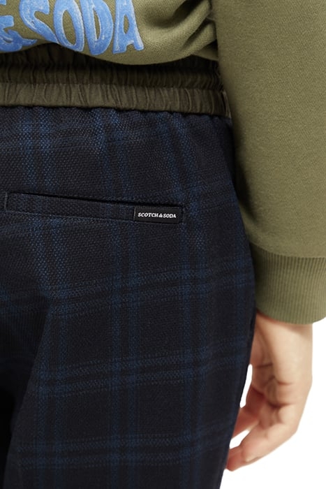 BOYS RELAXED SLIM-FIT YARN-DYED CONTRAST WAISTBAND PANTS NIG 8