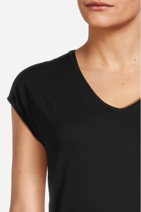 TILLY VISCOSE V NECK SWEATER BLACK - OUTLET PRICE 4