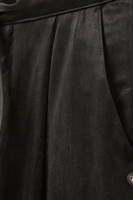 SATIN CARGO BLACK 7