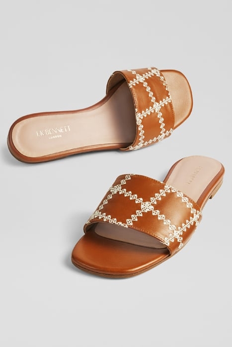 FLS HEMA WHIPSTITCH SANDAL SADDLE 3