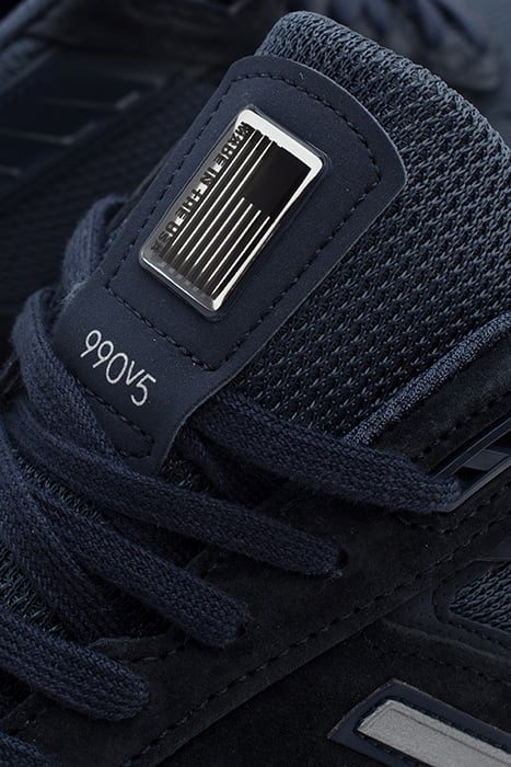 W990NV5 SNEAKERS IN NAVY 8