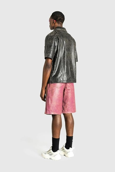 GUESS USA – CRACKLE LEATHER SHORT DISTRESSED DAMSON MULTI 3