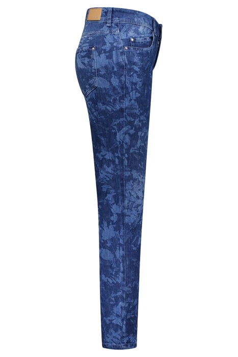 ZURI125-647641 STONE USED 3