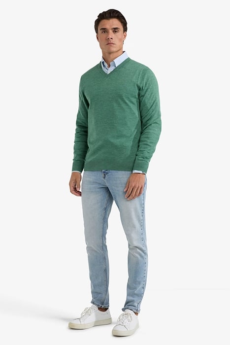 FINE MERINO V-NECK SWEATER ICE GREEN 2