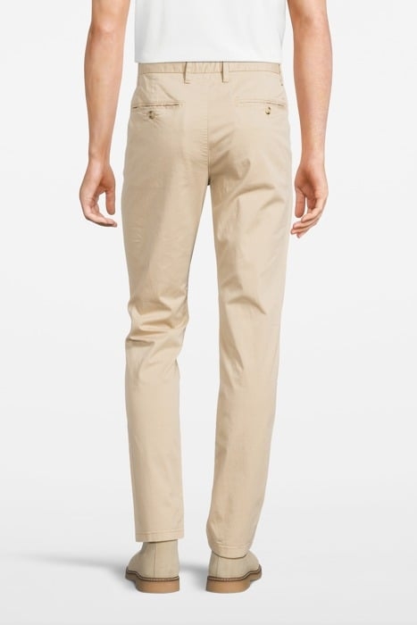 CHINO MODERN FIT GMD SAND 2