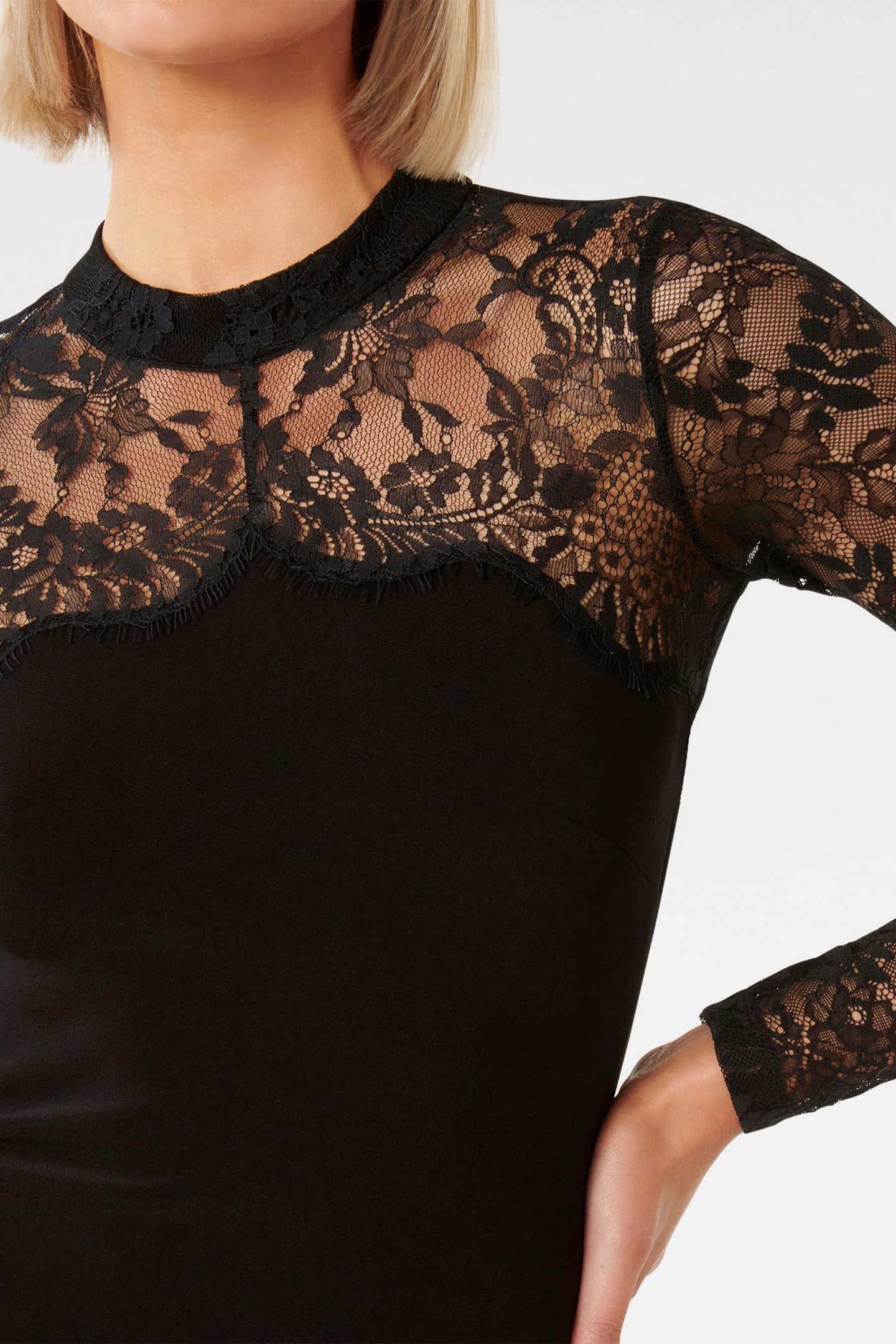 ELORA LONG SLEEVES LACE DRESS BLACK 5