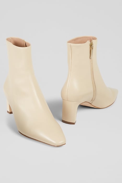 MARGAUX BLUNT BOOTS SAND 2