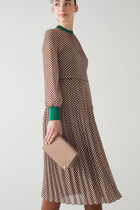 CU CICI RECTANGLE CLUCTH DARK TAUPE 2