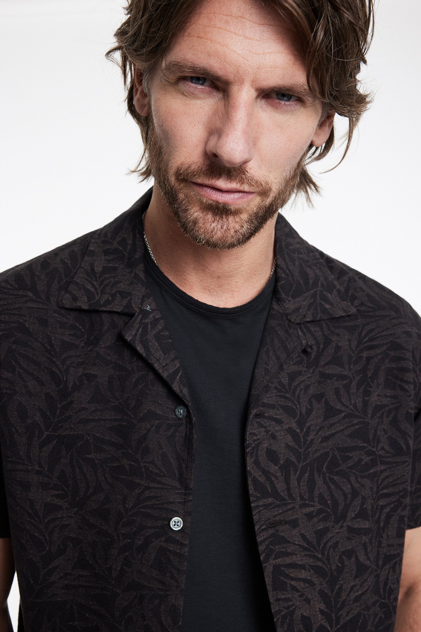 DANNY CAMP SHIRT W/ VINE LICORICE 3