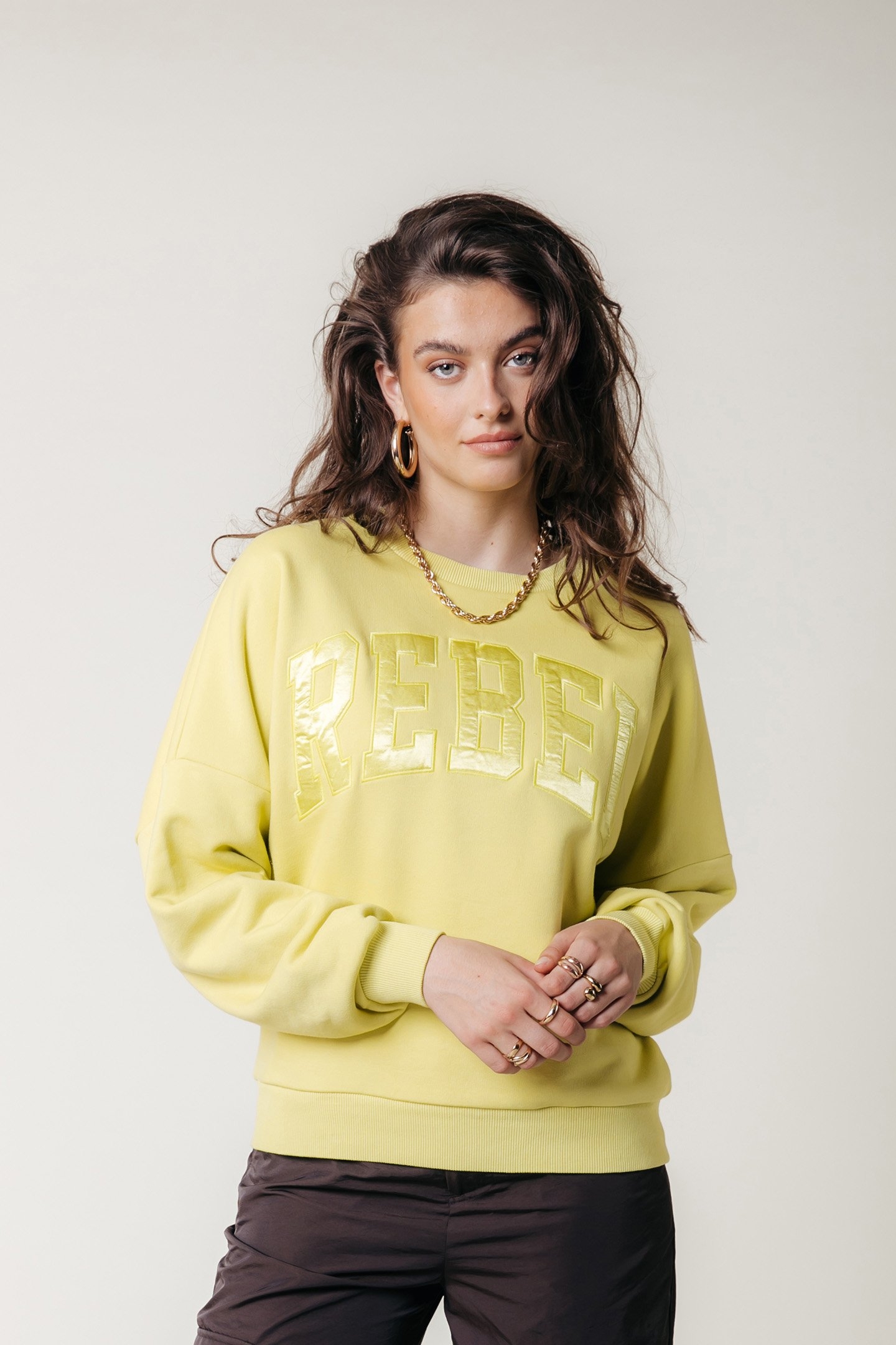 REBEL PATCH DRPPD SHLDR SWEAT MOON GREEN 1