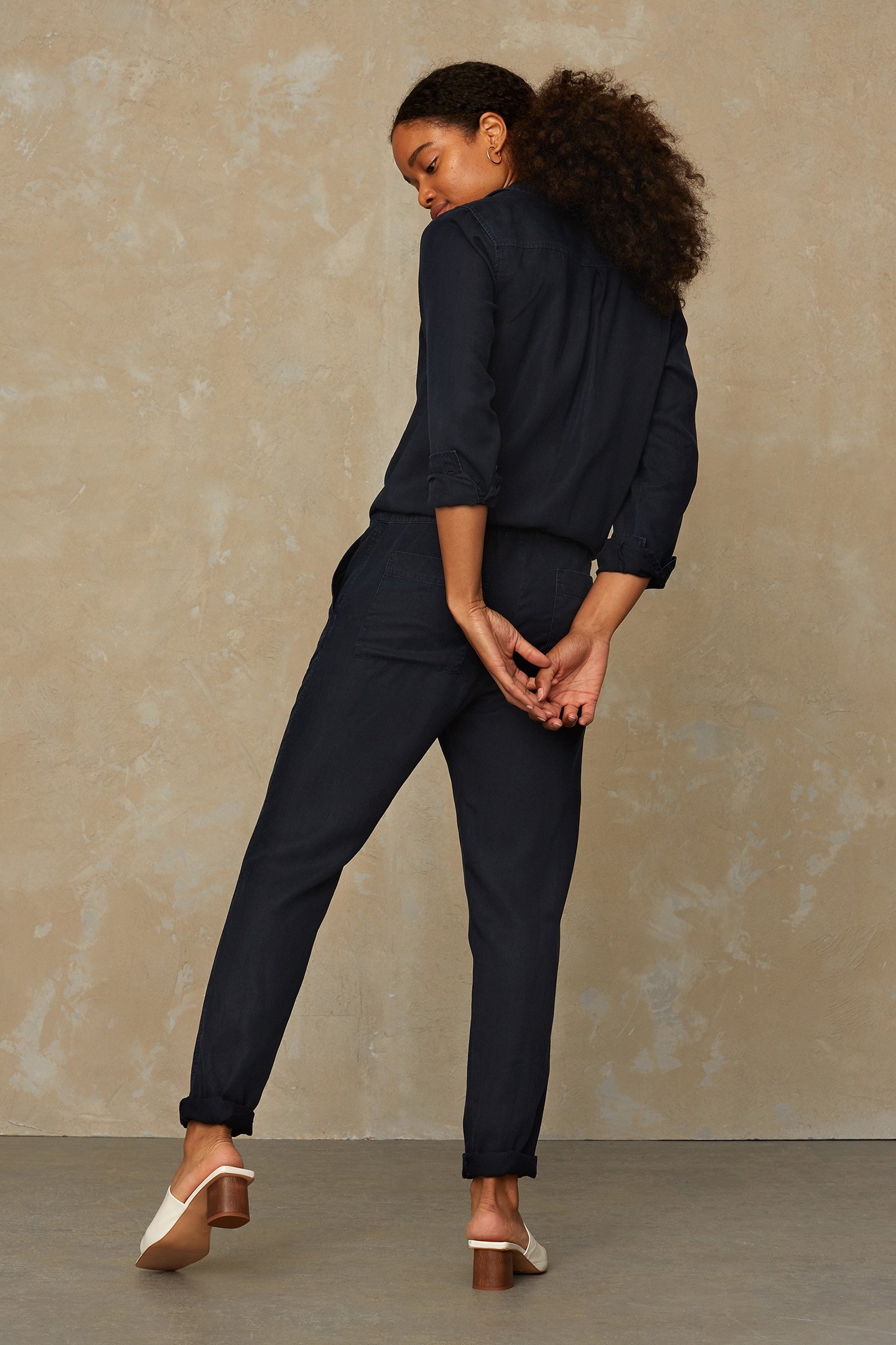 STEPHANIE BLUE BLACK 2