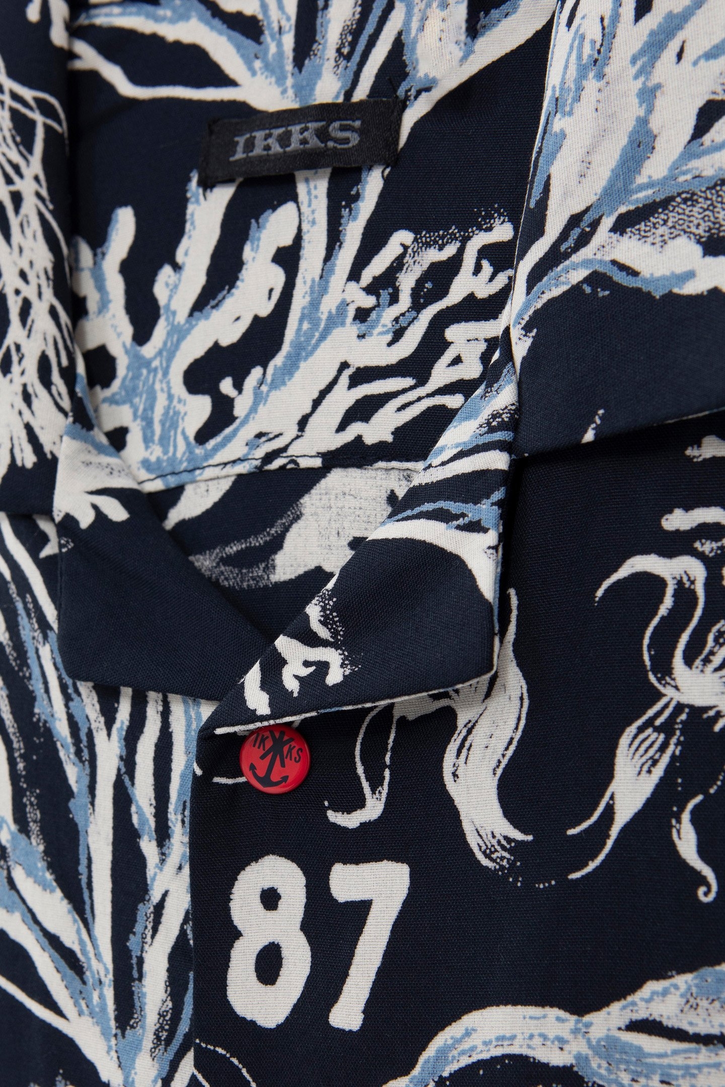 BOYS’ NAVY CORAL PRINT LENZING™ ECOVERO™ SHIRT 5