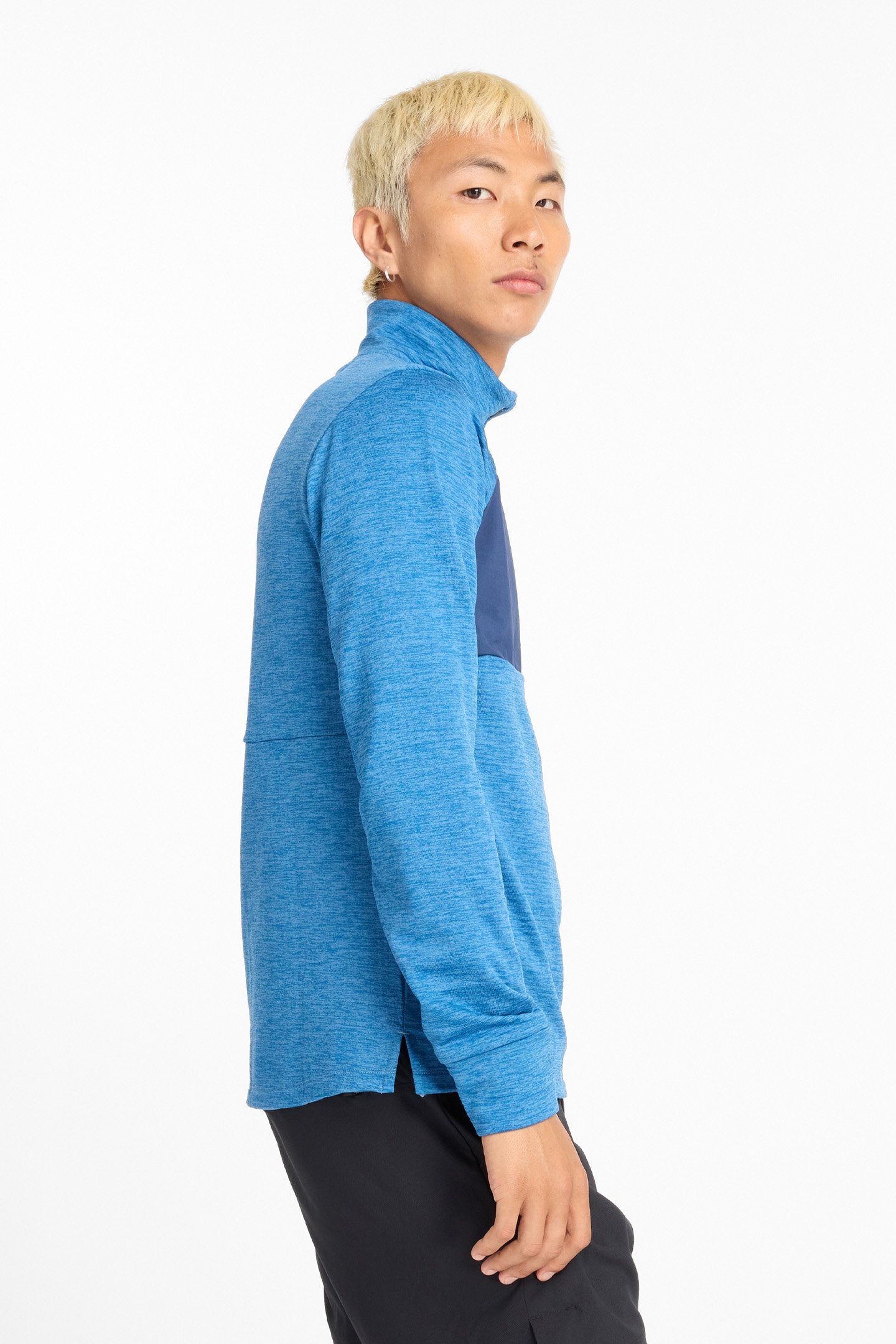 HEAT GRID HALF ZIP LONG SLEEVE TOP IN BLUE 5