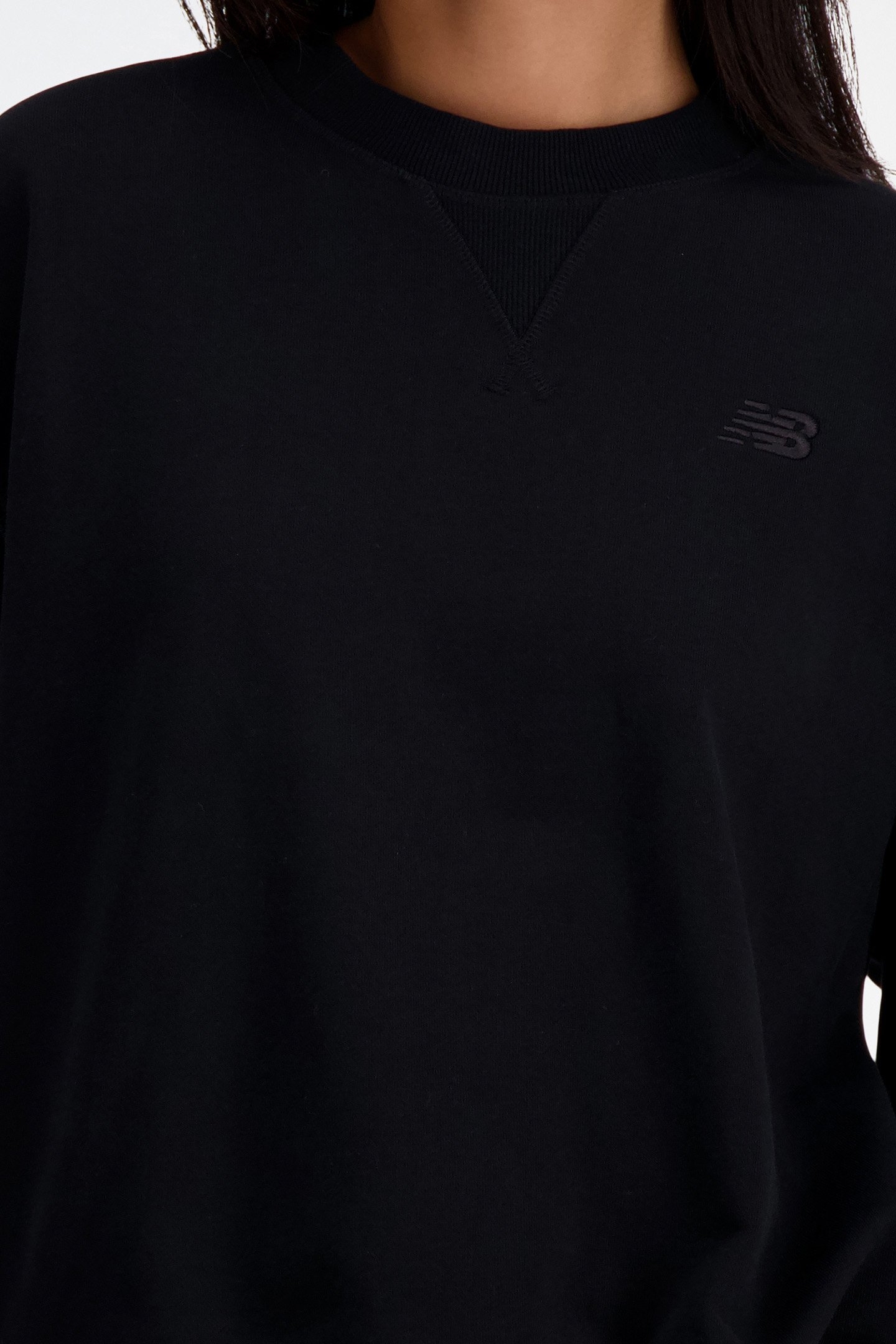 ATHLETICS SWEATSHIRT IN BLACK 6