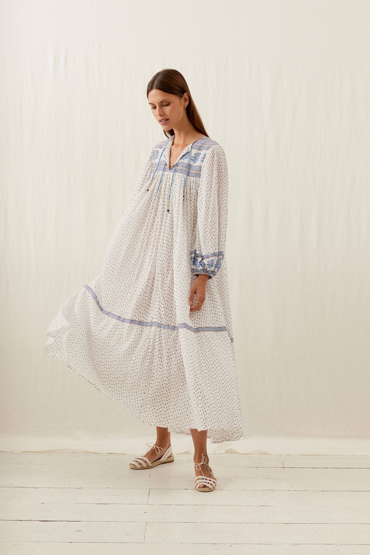 DRESS GYPSE WHITE CORNFLOWER 3