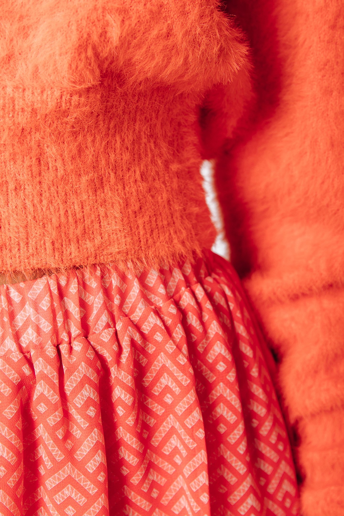 WHITNEY CROPPED KNITTED SWEATER BRIGHT ORANGE 8