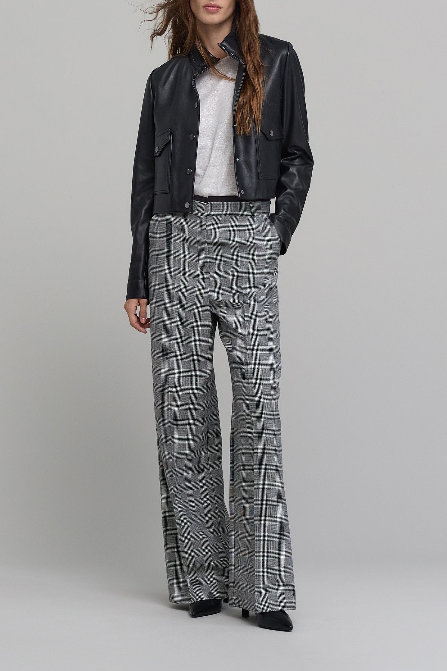 WHITE ASYMMETRICAL IRIDESCENT LINEN KNIT TEE-SHIRT 5