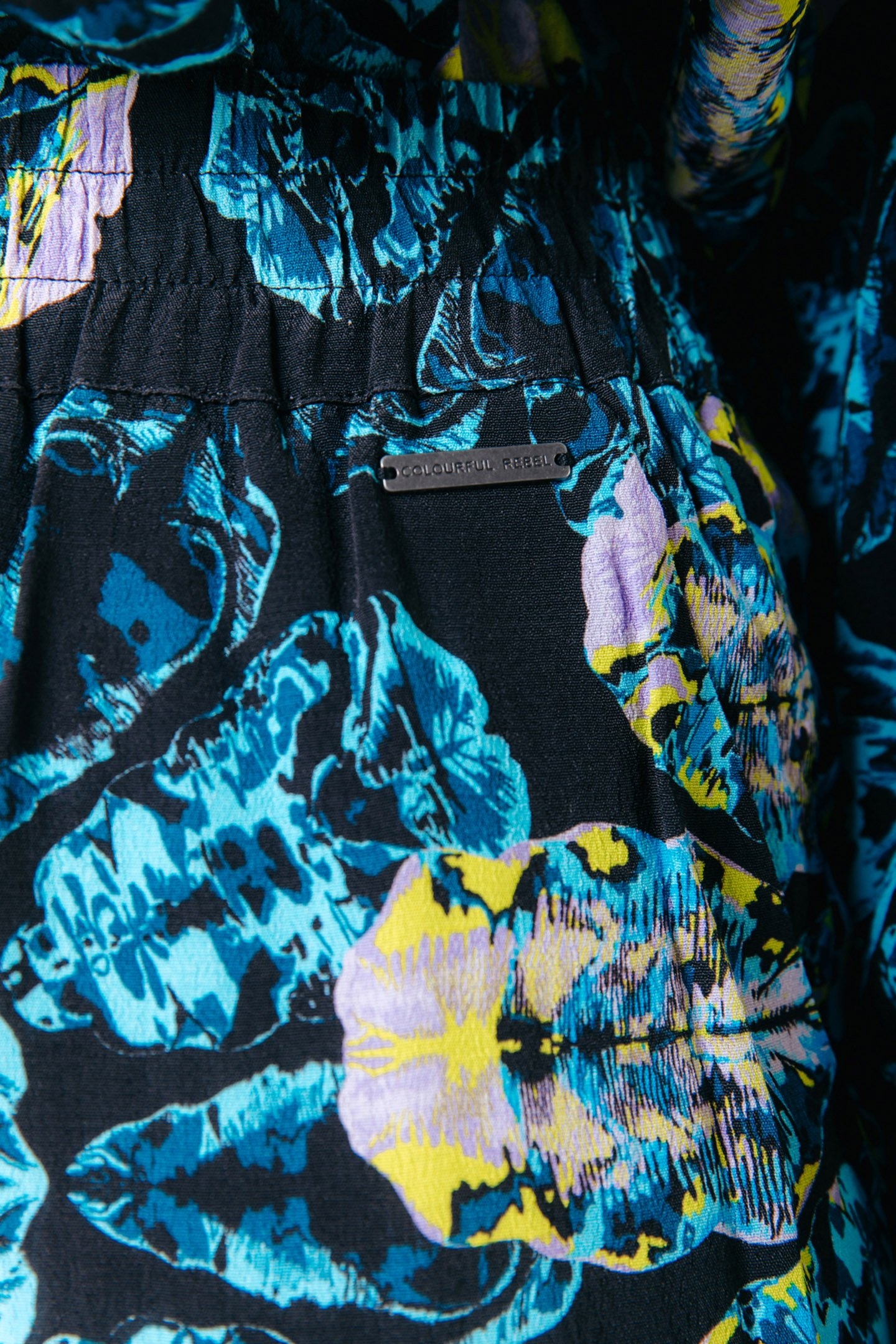 MELODY DIGITAL FLOWER STRAIGHT PANTS LIGHT BLUE 3