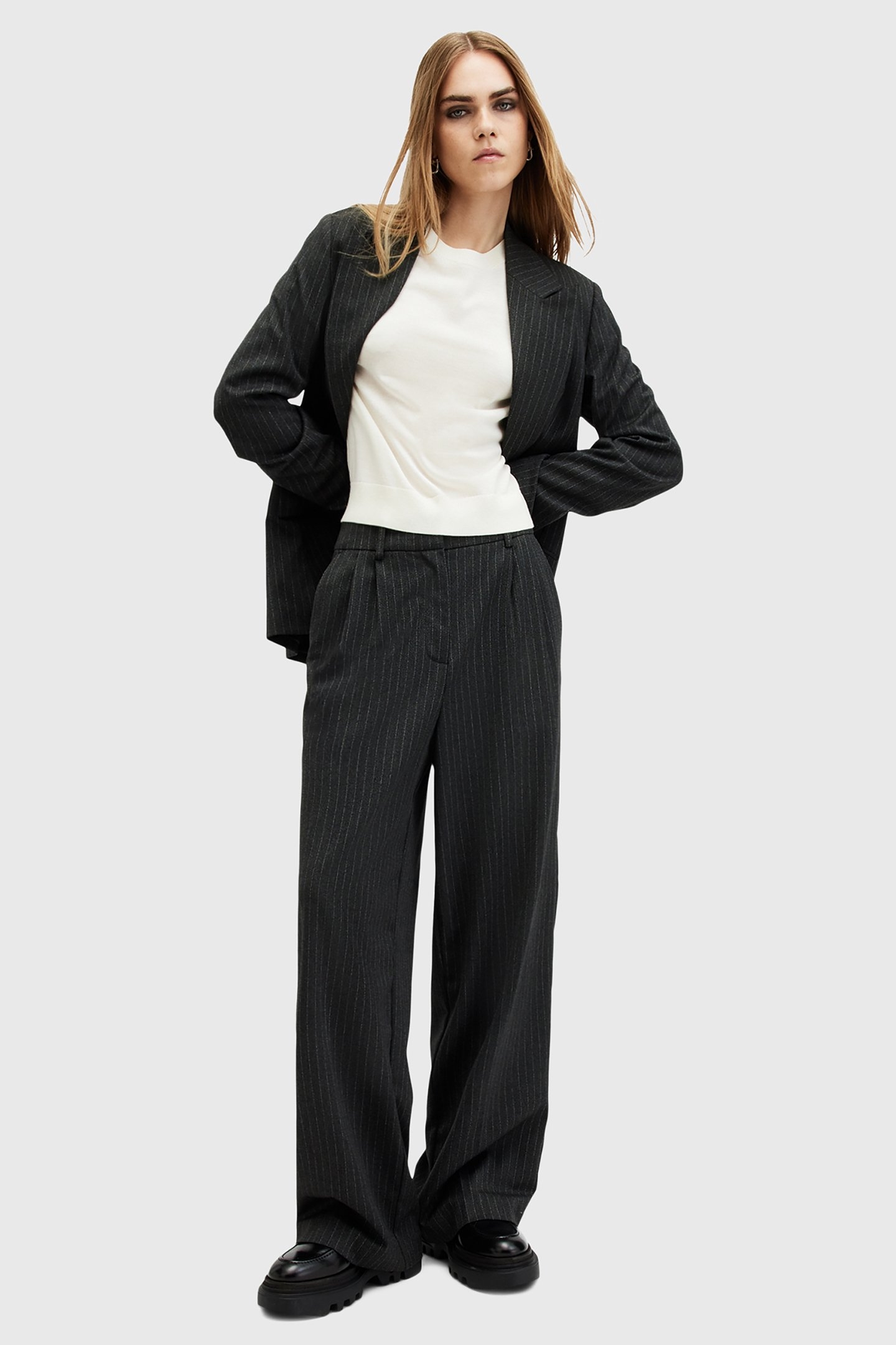 BERN TEE CHALK WHITE 4