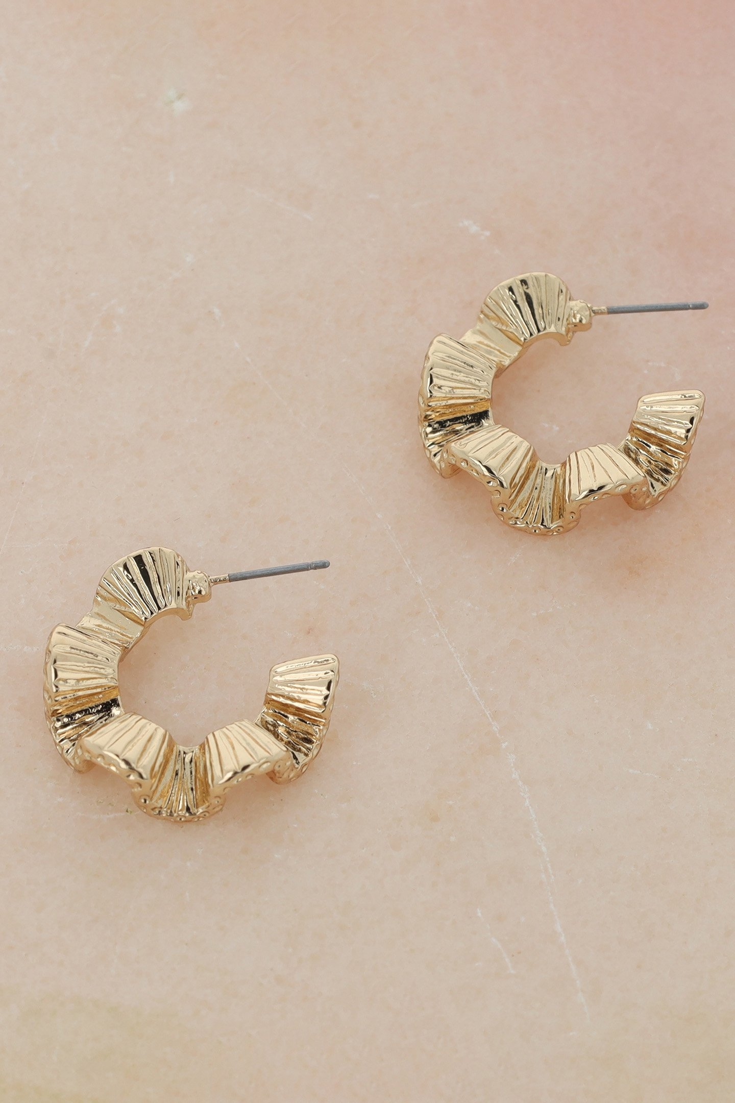 SQUIGGLE GOLD HOOPS 4
