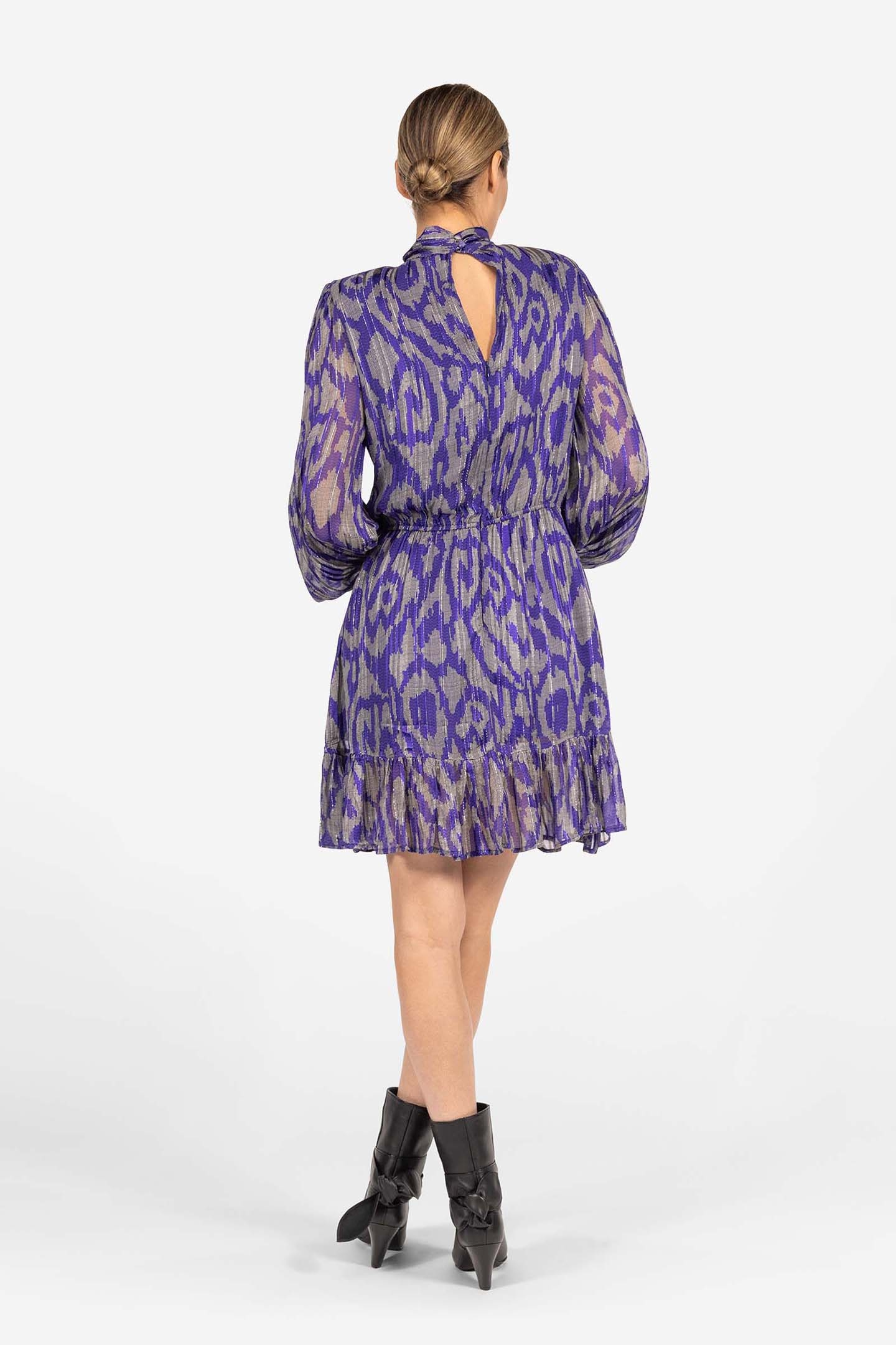 DILLIA PURPLE GRAPHIC 2