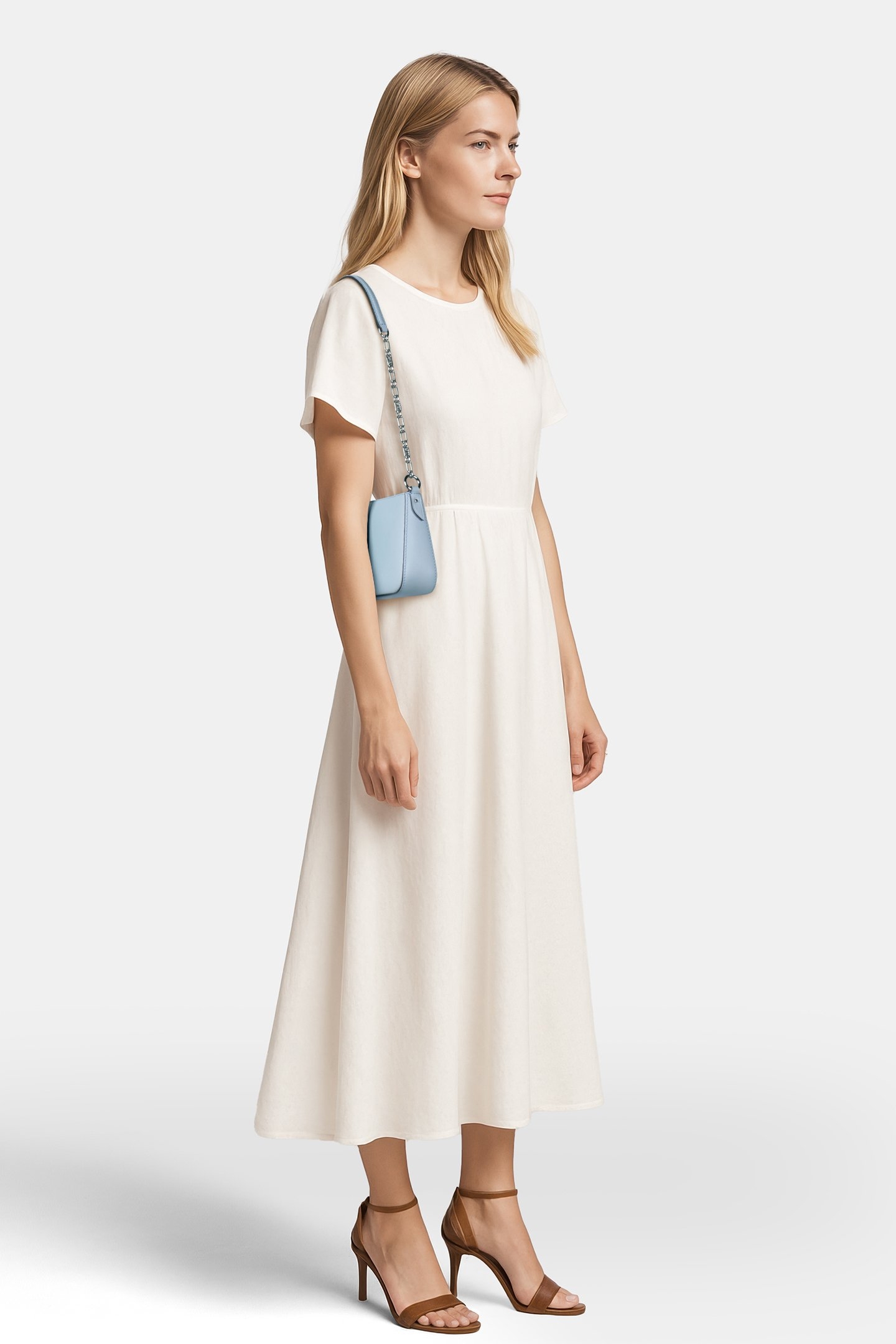 MEDIUM POUCHETTE SHOULDER BAG IN LIGHT BLUE 3