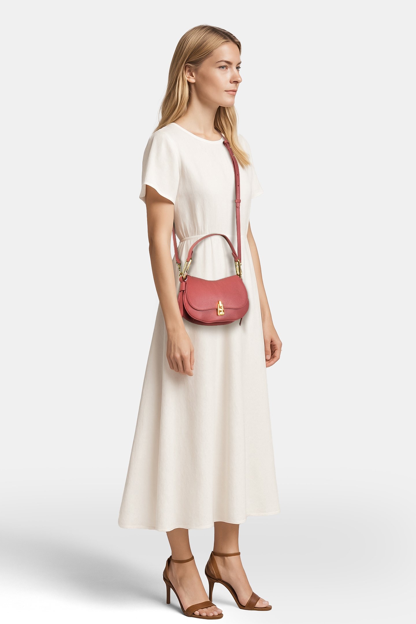 SMALL SHOULDER BAG IN LEATHER 2