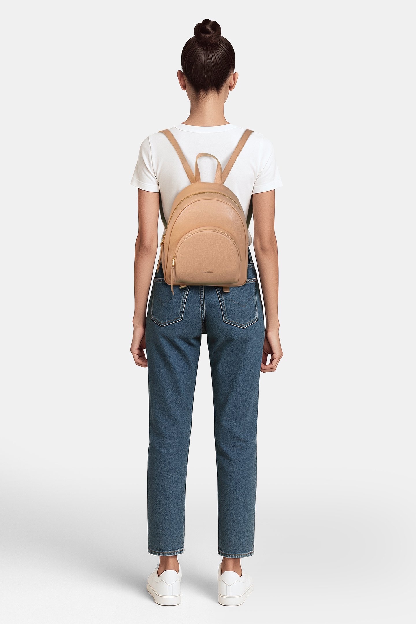 BACKPACK IN LEATHER 1